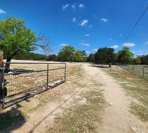 5th image of 140 River Ranch Rd