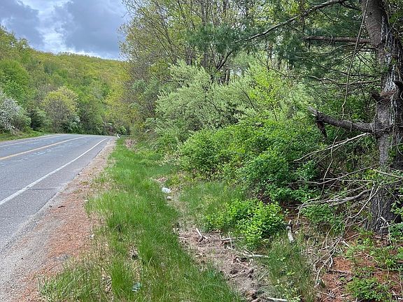 5th image of 599 607 Old Warren Rd