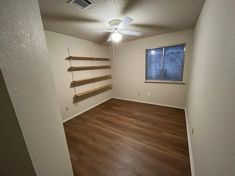 862 Latteridge Dr — Photo 22