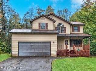 107 Woodbury Dr, Blakeslee, PA 18610