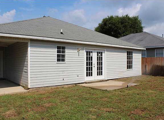 5th image of 453 W Park Dr