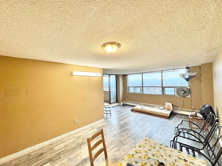 25 Sunrise Ave #1405 — Photo 5