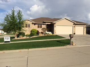 2020 Clark St, Aurora, NE 68818