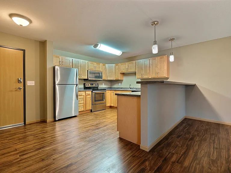 Fargo, ND Urban Plains Apartments | Kitchen