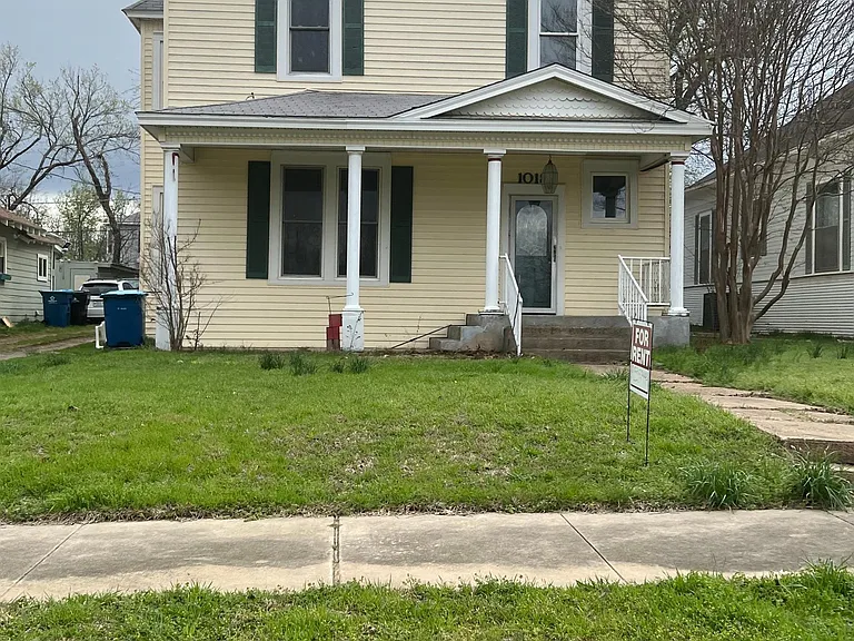 1018 W Sears St — Photo 2