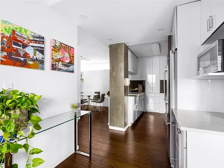 250 S End Ave #5FG — Photo 5