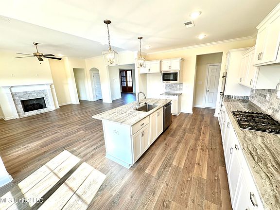 2nd image of 1507 Wilkerson Dr