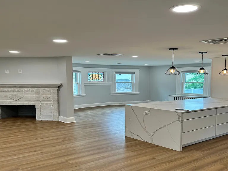 30 Knox Ave — Photo 5