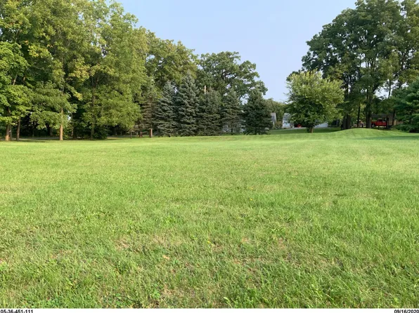 5476 Sundowner Dr, Kalamazoo, MI 49009