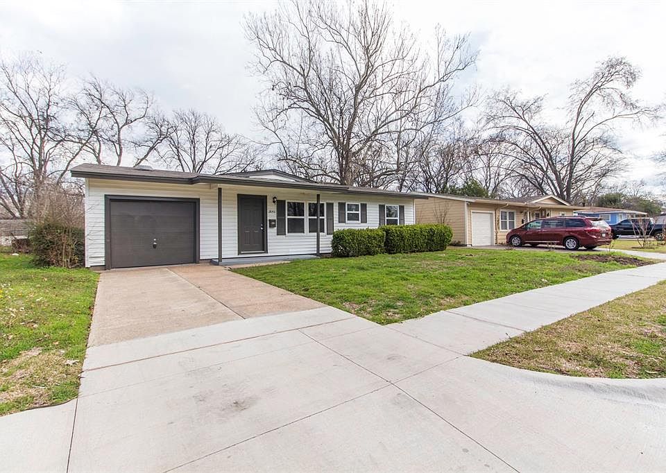 1st image of 2840 Larry Dr
