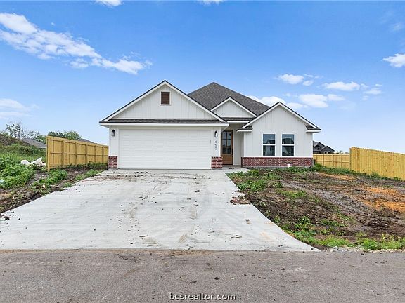 2nd image of 450 Harvest Lake Dr