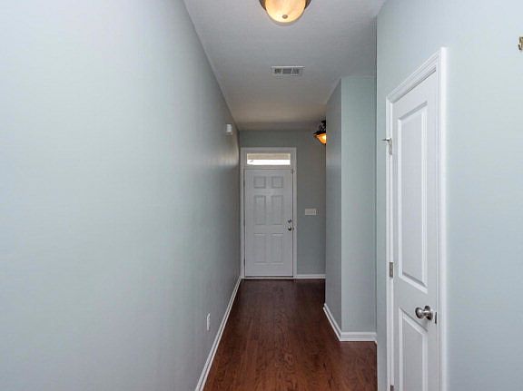 4th image of 720 Kensey Park Ln