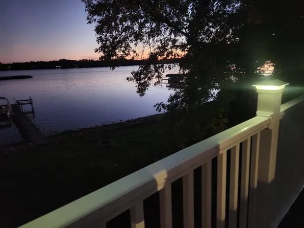 6375 N Shore Dr, Rockford, MN 55373
