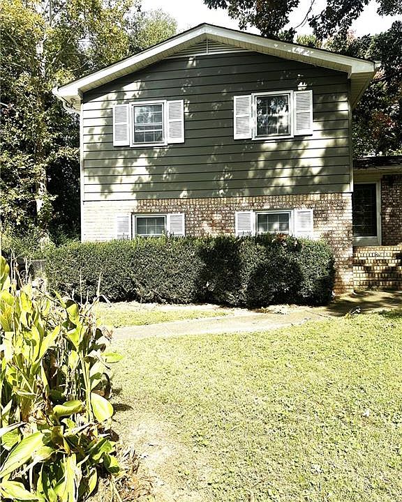 1st image of 2571 Bailey Dr
