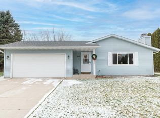 219 S Heritage St, Belgium, WI 53004