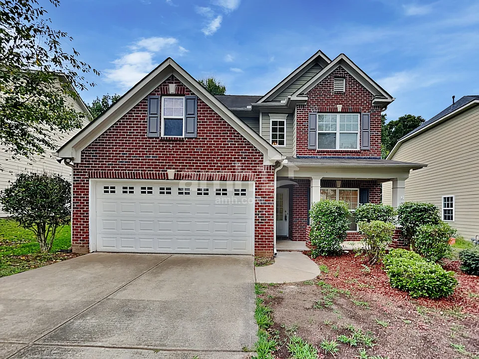 531 Crestmont Ln