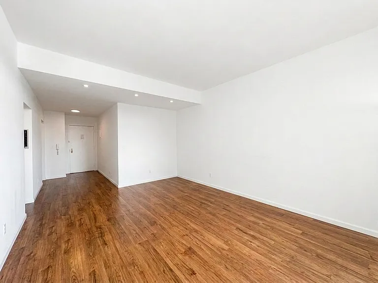 2521 Palisade Ave #1S — Photo 12