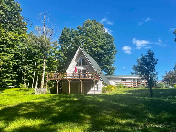 1445 McCarthy Road, Williamstown, VT 05679