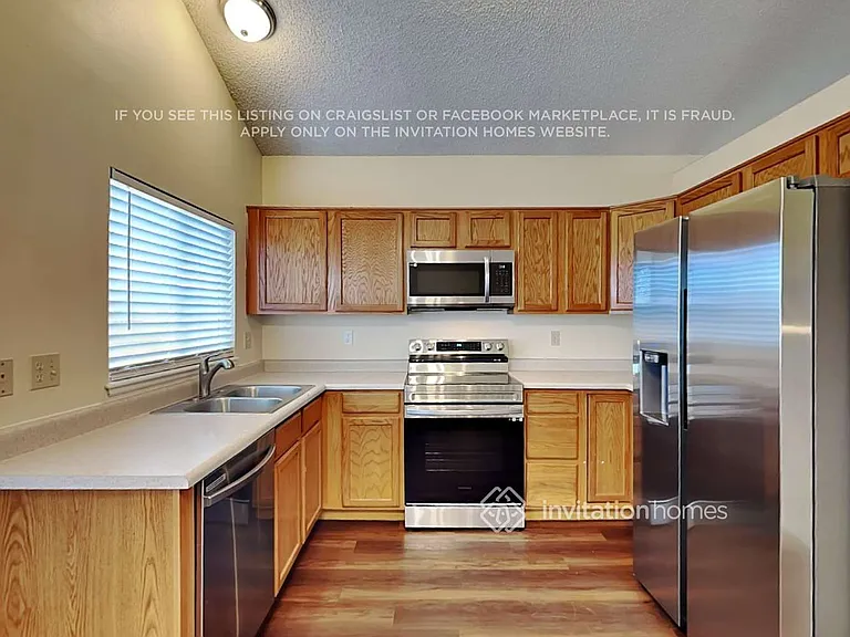 7403 Middle Bay Way — Photo 10