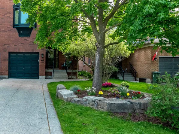46 Harnesworth Cres, Hamilton, ON L8B 0J3