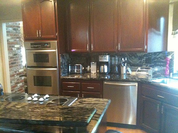 3rd image of 151 Berry Creek Dr