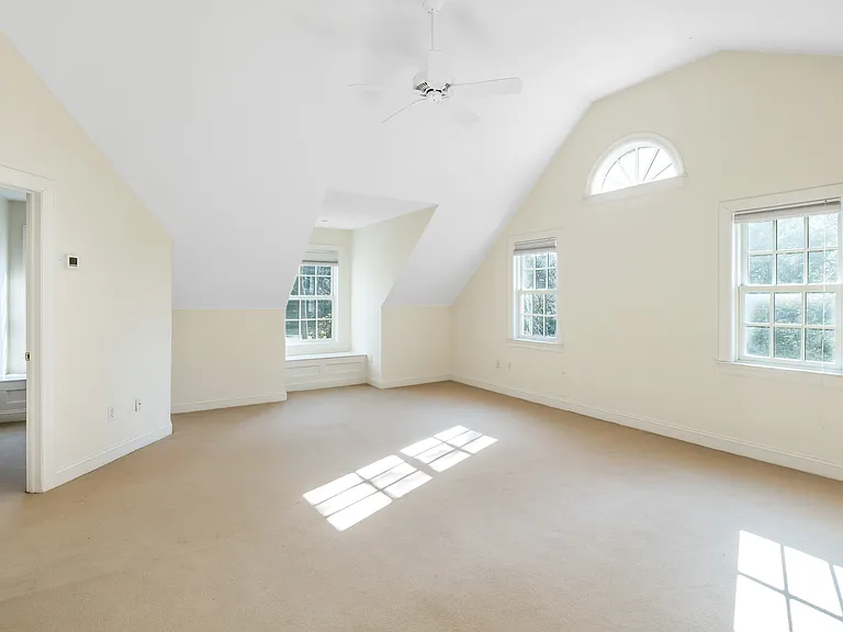 12 Norton Ln — Photo 18