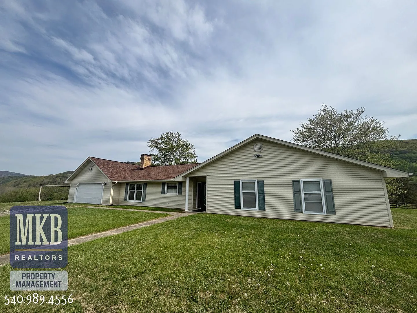5056 Catawba Valley Drive 3 Bedrooms and 3 Baths - Private Setting — Photo 1