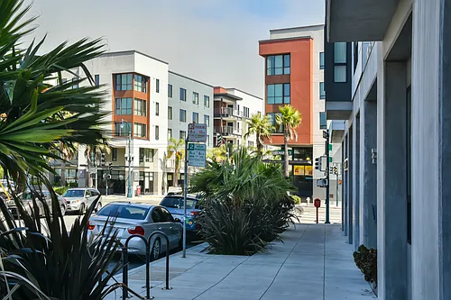 280 Brighton Luxury Apartments Photo 1