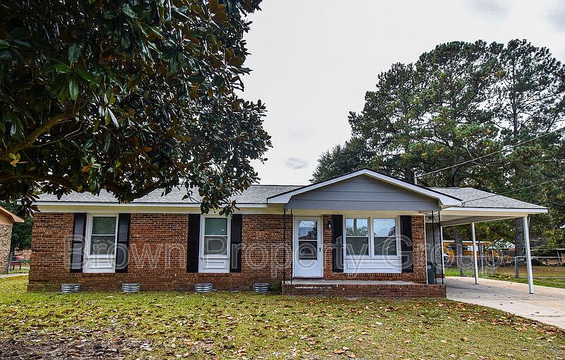 1st image of 4715 Beaufort Dr