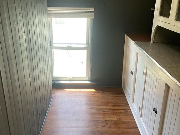 5th image of 103 Felton St #3