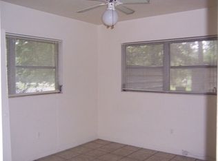 541 NW 34th St, Gainesville, FL 32607