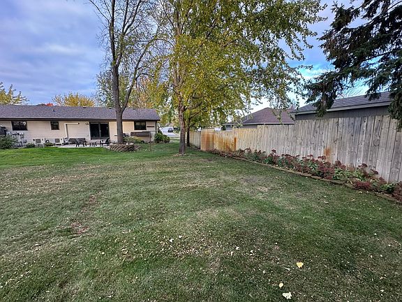 5th image of 1208 Bridgeport Ln NW