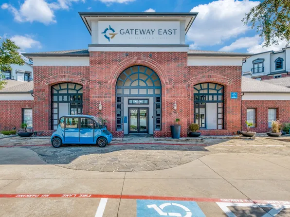 Gateway East at the Arts District