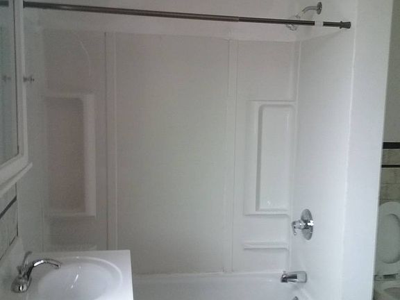 2nd image of 1411 Tennessee St