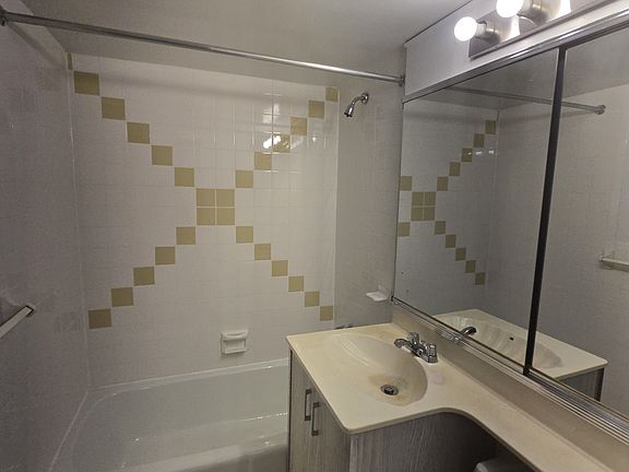 5th image of 160 Bleecker St #8G