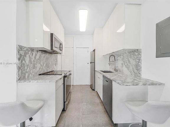 4th image of 408 W 25th St APT 1