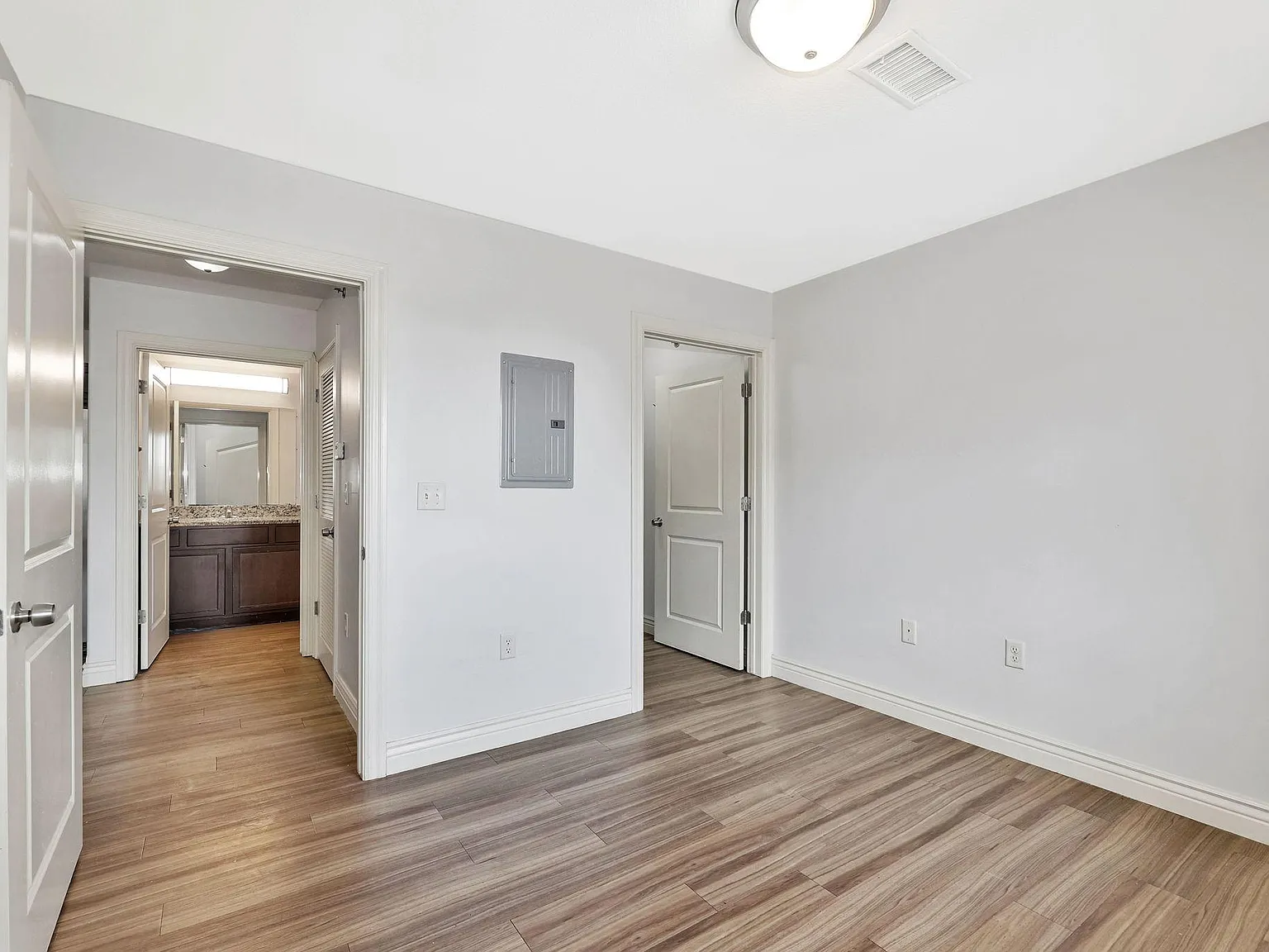 The Flats at Chisholm Creek — Photo 3