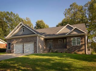 4348 Sunset Ave, Paducah, KY 42001