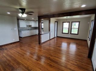 305 Harvey Rd, Mineral Wells, TX 76067