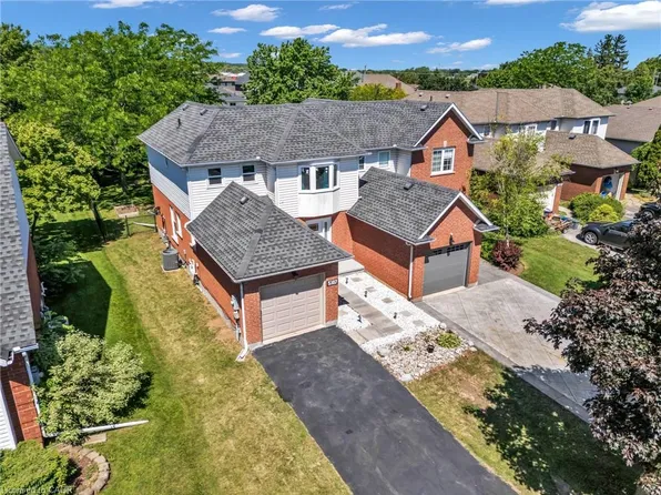 5187 Mulberry Dr, Lincoln, ON L3J 0J6
