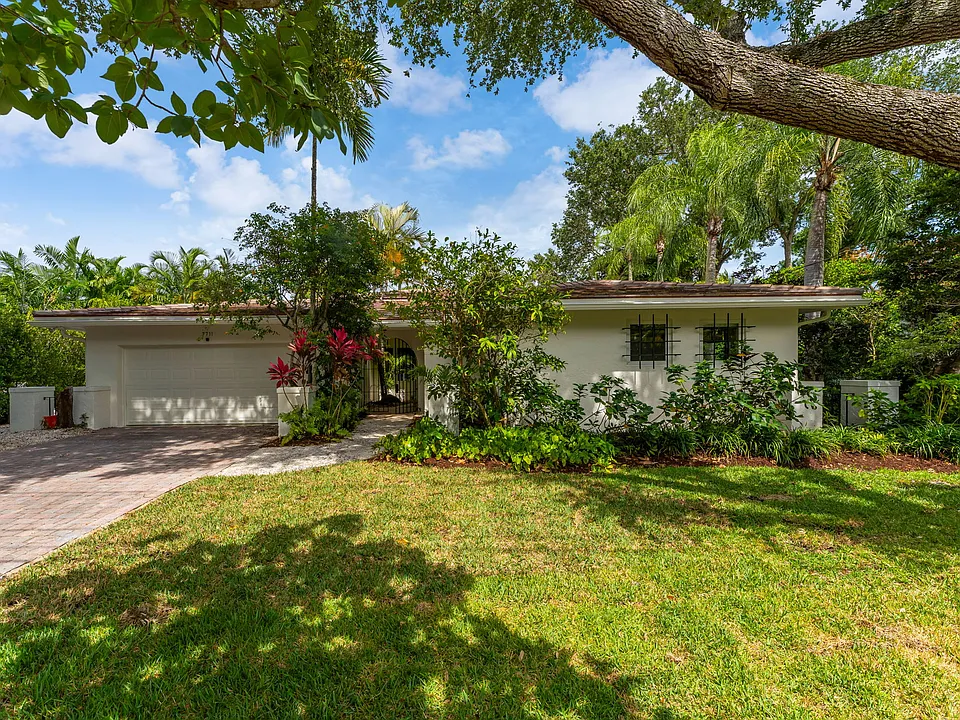 7711 Erwin Rd