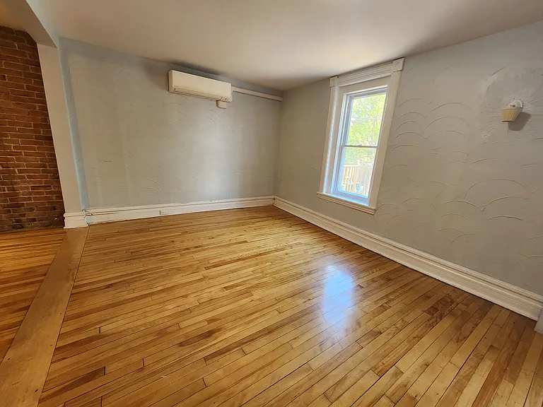 389 Daly Ave #1 — Photo 9