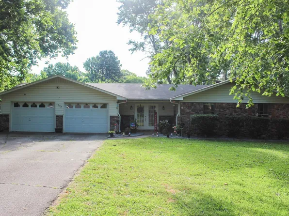 1202 Headlee Dr, Searcy, AR 72143