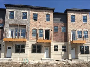 208 Saint St W #31, Bryan, TX 77803
