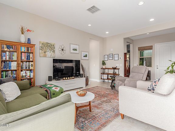 5th image of 17985 W BROOKWOOD Drive