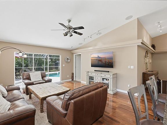 5th image of 4989 162ND AVENUE N