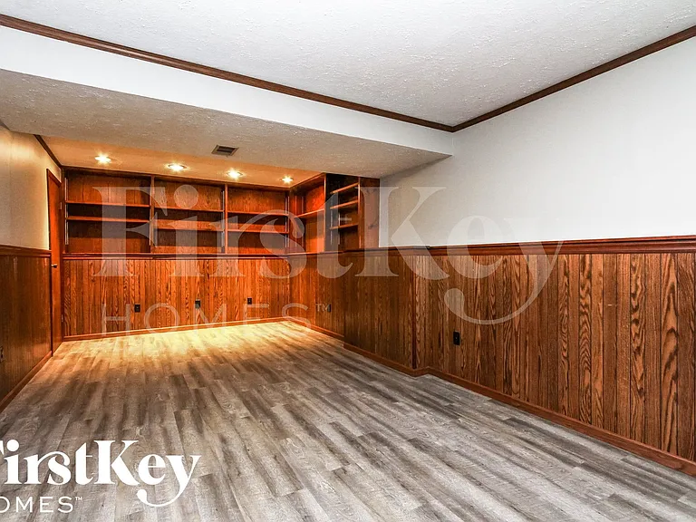 6702 Revere Ln — Photo 9