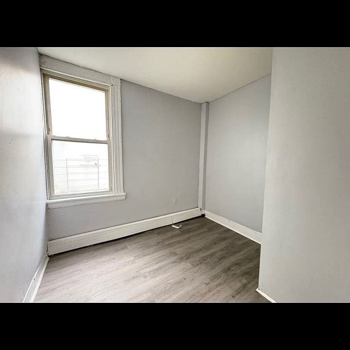 2nd image of 49 N 14th St #2A