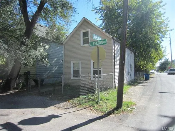 200 E Felton Ave, Saint Louis, MO 63125