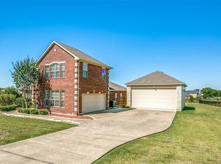 2403 Drain Dr, Saint Paul, TX 75098